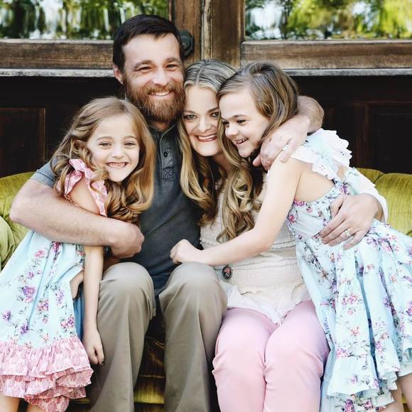 Meet your Posher, Brandy - Picture 1 of 1